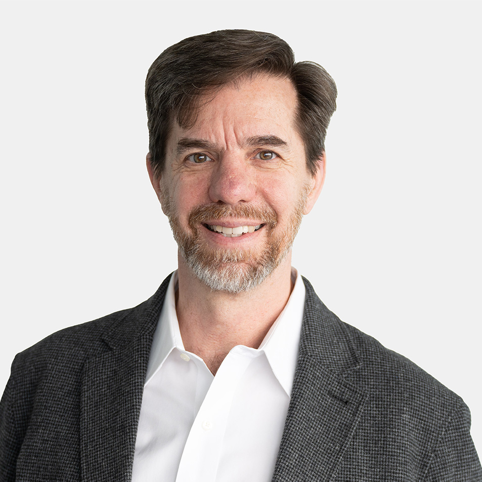 Headshot of Michael Lewis
